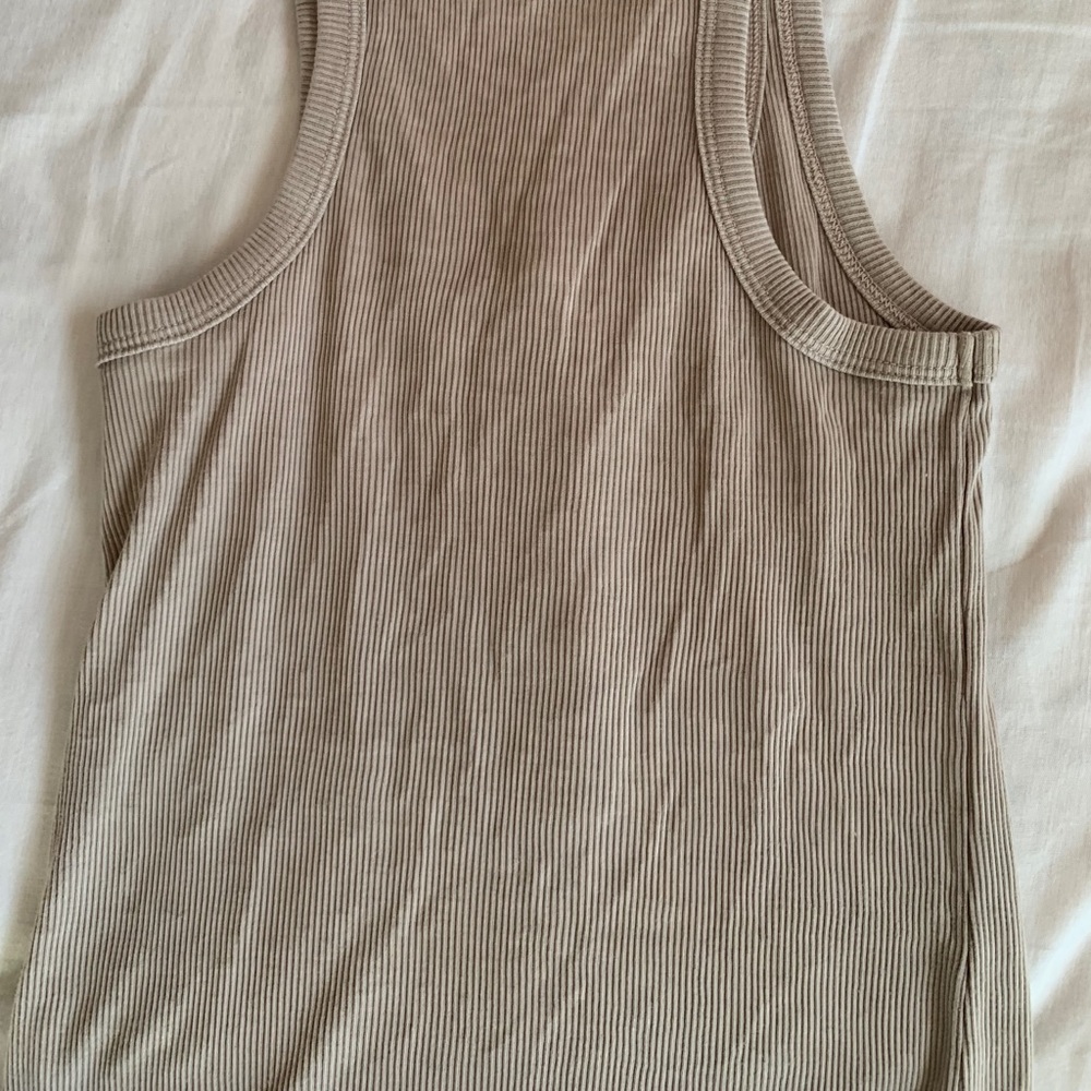 tanktop - Picture 2 of 2